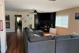 395 Victoria, Costa Mesa, CA 92627 - Photo 9