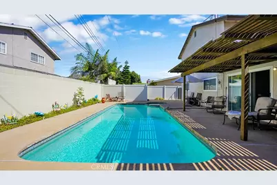 2735 San Juan, Costa Mesa, CA 92626 - Photo 11