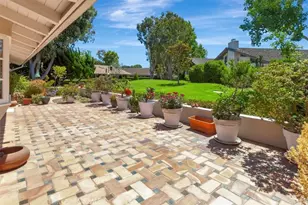 537 Vista Grande, Newport Beach, CA 92660 - Photo 35
