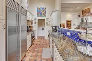 537 Vista Grande, Newport Beach, CA 92660 - Photo 19