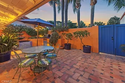 537 Vista Grande, Newport Beach, CA 92660 - Photo 5