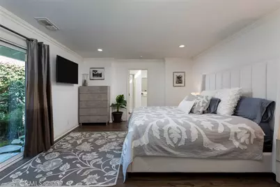 2043 N Capella Court, Costa Mesa, CA 92626 - Photo 17