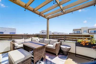 1687 Grand View, Costa Mesa, CA 92627 - Photo 33
