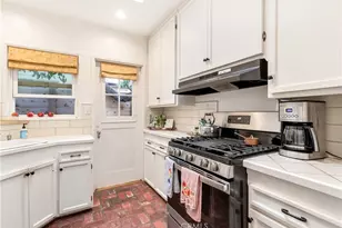 2632 Vista Dr, Newport Beach, CA 92663 - Photo 9