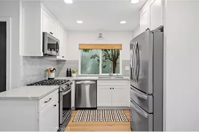 101 Aspen, Costa Mesa, CA 92627 - Photo 7