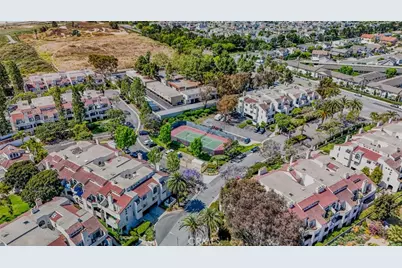 17202 Corbina #102, Huntington Beach, CA 92649 - Photo 25