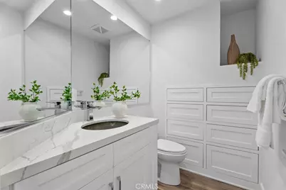 18 Cormorant Circle, Newport Beach, CA 92660 - Photo 11