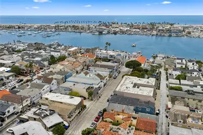 122 Agate, Newport Beach, CA 92662 - Photo 35
