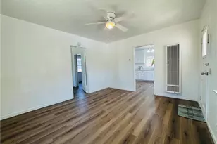 320 S Victoria, Corona, CA 92879 - Photo 21