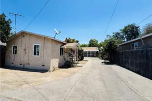 320 S Victoria, Corona, CA 92879 - Photo 29