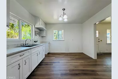 320 S Victoria, Corona, CA 92879 - Photo 27