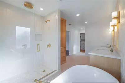 21 Longstreet, Irvine, CA 92620 - Photo 15