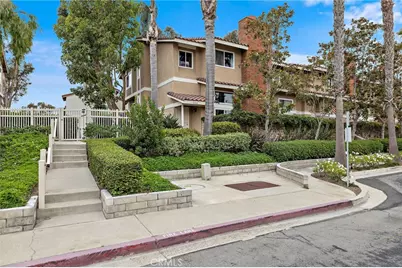 21038 Poolside, Huntington Beach, CA 92648 - Photo 7