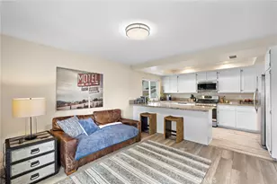 21038 Poolside, Huntington Beach, CA 92648 - Photo 17