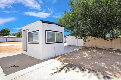 11886 Locust, Hesperia, CA 92345 - Photo 31