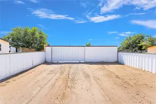 11886 Locust, Hesperia, CA 92345 - Photo 57