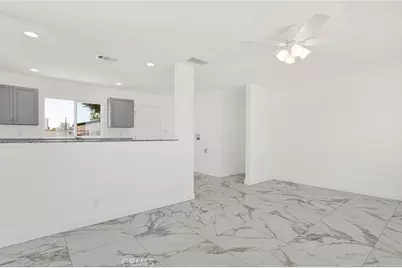 11886 Locust, Hesperia, CA 92345 - Photo 9