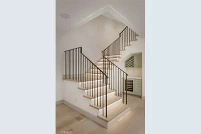 225 Diamond, Newport Beach, CA 92662 - Photo 29