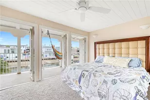 325 Grand Canal, Newport Beach, CA 92662 - Photo 13