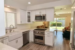 42 Grant, Irvine, CA 92620 - Photo 3