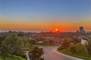 1921 Yacht Colinia, Newport Beach, CA 92660 - Photo 3