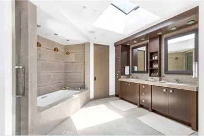 8 Beacon Bay, Newport Beach, CA 92660 - Photo 25