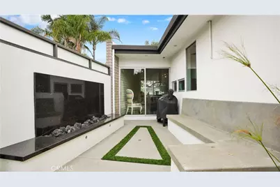 2000 Nautilus Lane, Newport Beach, CA 92660 - Photo 37