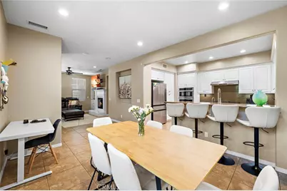 221 Landmark, Tustin, CA 92782 - Photo 13