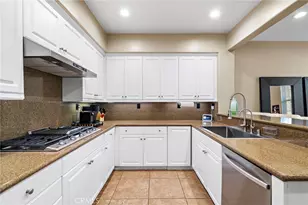 221 Landmark, Tustin, CA 92782 - Photo 15