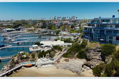 183 Carnation Avenue, Corona del Mar, CA 92625 - Photo 39