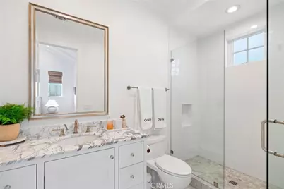 460 Santa Ana Avenue, Newport Beach, CA 92663 - Photo 41
