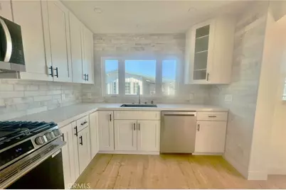 108 Yorktown, Newport Beach, CA 92660 - Photo 9