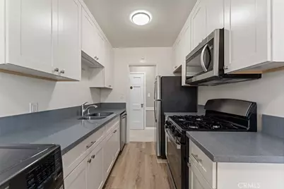 1235 S Beverly Glen Boulevard, Los Angeles, CA 90024 - Photo 11