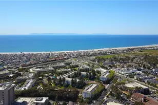 200 Paris Ln, Newport Beach, CA 92663 - Photo 41