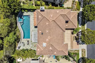 16 Regents, Newport Beach, CA 92660 - Photo 5
