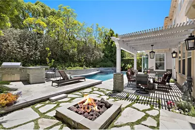 16 Regents, Newport Beach, CA 92660 - Photo 17