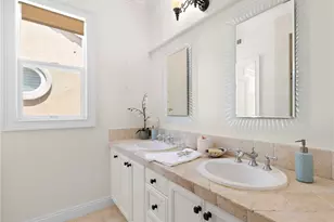 16 Regents, Newport Beach, CA 92660 - Photo 29