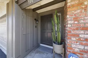 306 Campbell Ln, Costa Mesa, CA 92627 - Photo 3