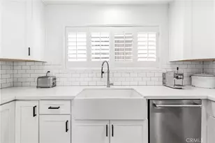 306 Campbell Ln, Costa Mesa, CA 92627 - Photo 13