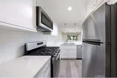 306 Orange Blossom, Irvine, CA 92618 - Photo 5