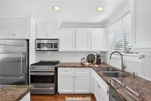 956 W Wilson, Costa Mesa, CA 92627 - Photo 9