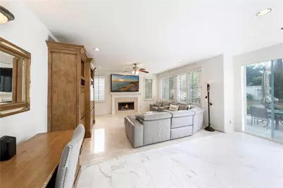 27 Vienne, Irvine, CA 92606 - Photo 9