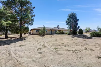 7603 Peach, Hesperia, CA 92345 - Photo 1