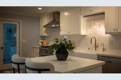 2332 Vista Huerta, Newport Beach, CA 92660 - Photo 19