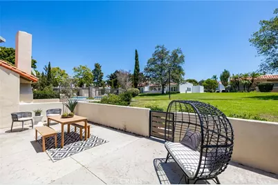 2332 Vista Huerta, Newport Beach, CA 92660 - Photo 35