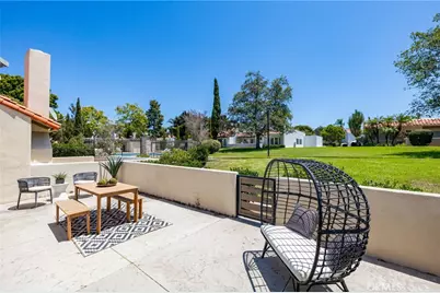 2332 Vista Huerta, Newport Beach, CA 92660 - Photo 35