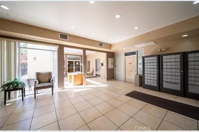 5325 Newcastle #108, Encino, CA 91316 - Photo 27