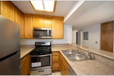 5325 Newcastle #108, Encino, CA 91316 - Photo 9