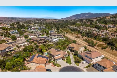 7593 E Endemont Court, Anaheim, CA 92808 - Photo 17