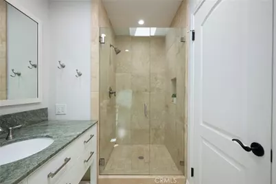 2101 Yacht Daphne, Newport Beach, CA 92660 - Photo 31